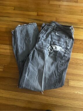 American Eagle Outfitters Gray Boyfriend Jeans with Distressed Knee